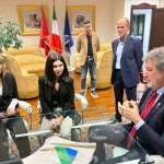 Il presidente della Regione Marco Marsilio riceve a Palazzo Silone le studentesse abruzzesi Alisia Gabriela Di Panfilo e Gaia Ruggiero, insignite del titolo di Alfieri del Lavoro al Quirinale