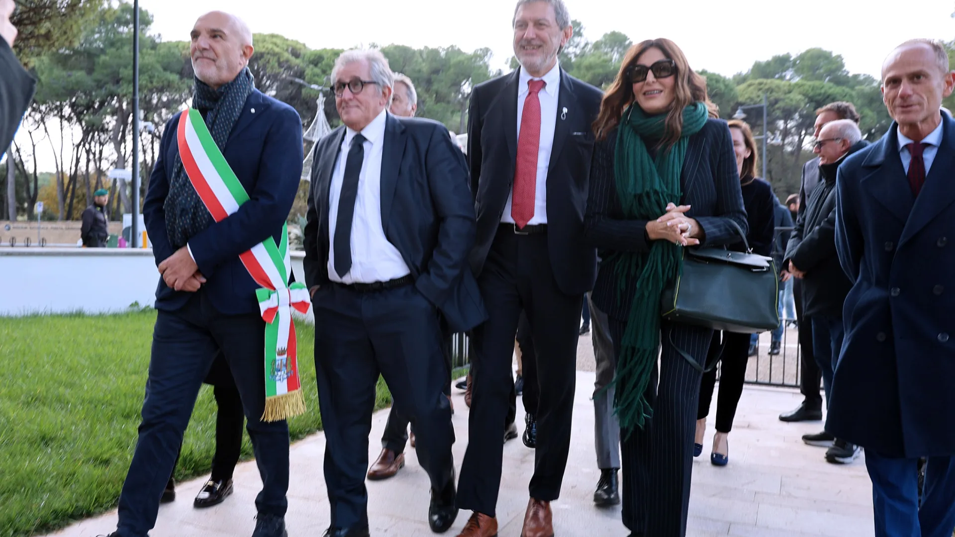 Marsilioe la ministra Santanchè all'aurum per gli Stati Generali del Turismo