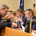 Marco Marsilio e Lorenzo Sospiri durante il Consiglio regionale di oggi