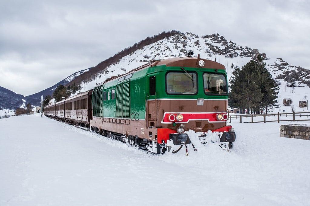 treno dei mercatini di natale abruzzo