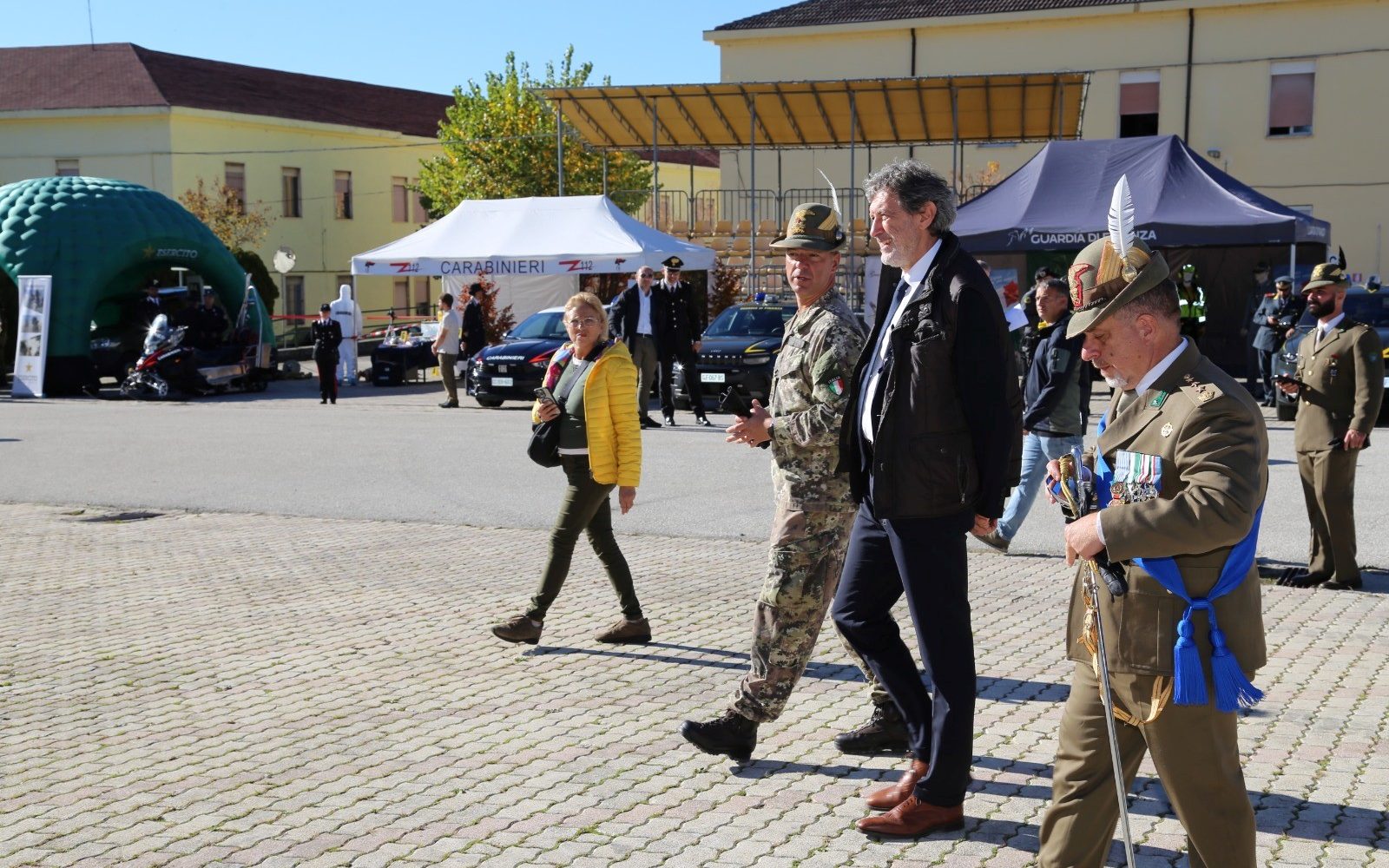 Il Presidente della Regione Abruzzo, Marco Marsilio, in visita il 4 novembre alla Caserma Campomizzi dell’Aquila