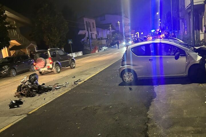 incidente auto moto via vestina