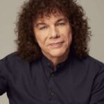 Riccardo Cocciante, protagonista del venticinquesimo Concerto di Natale di Avezzano, sarà in scena con un doppio live il 16 e 17 dicembre nella Cattedrale di San Bartolomeo