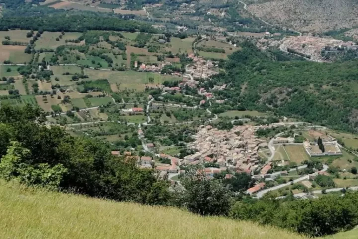 Villa Santa Lucia, il paese montano in provincia dell'Aquila che secondo l'Istat ha l'età media più elevata d'Italia