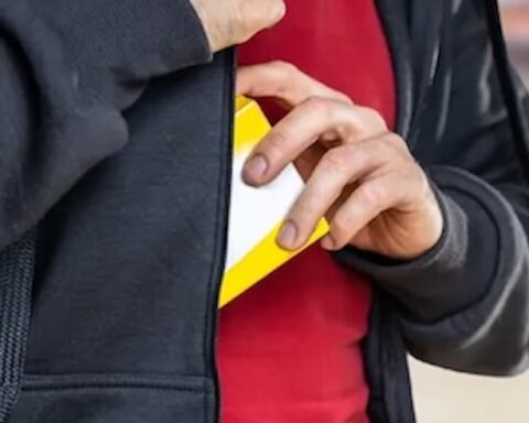 furto supermercato generico