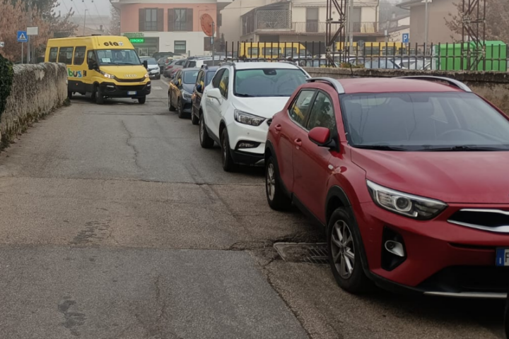 Traffico in tilt a Paganica, lo denuncia l'Asbuc