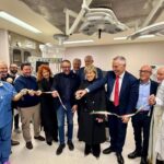 Attivo il secondo robot. Al via la riorganizzazione della rete operatoria: la ASL 1 unica in Abruzzo con tre sistemi robotici e tra le prime cinque in Italia per volumi su singola piattaforma.