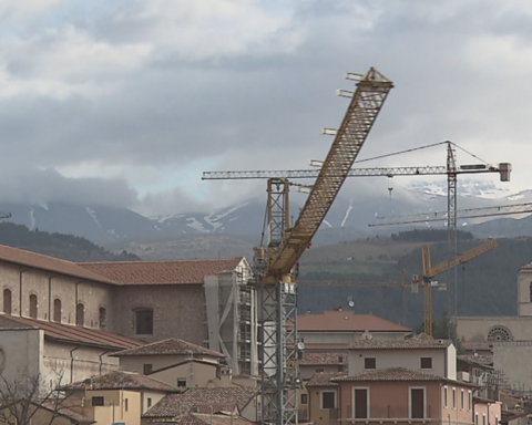 Ricostruzione scolastica, incontro a L’Aquila con i Comitati civici