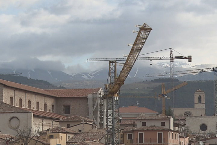 Ricostruzione scolastica, incontro a L’Aquila con i Comitati civici