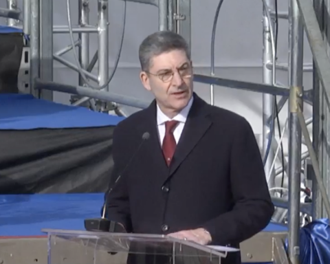 il capo della polizia Vittorio pisani parla a Pescara