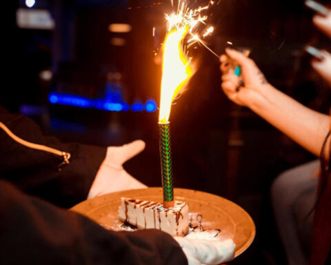 Candele pirotecniche vietate nei locali di Pescara