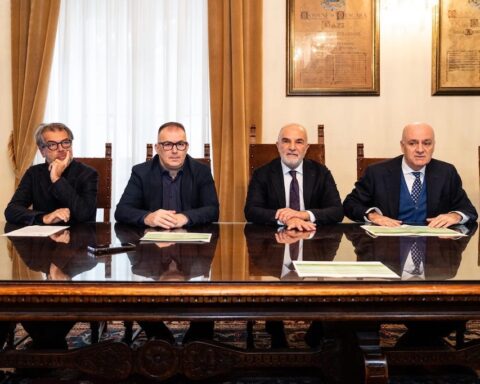 conferenza tua servizio filobus potenziato