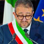 pierluigi biondi sindaco dell'aquila alla cerimonia d'apertura dell'aquila capitale della cultura italiana 2026