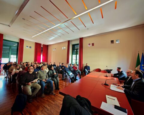 Concessioni demaniali marittime, i Comuni della costa abruzzese uniti per un modello condiviso: avviato il Comitato tecnico intercomunale Anci