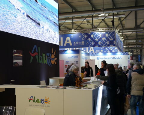 L’Università “d’Annunzio” alla BIT di Milano: il mare dell’Abruzzo diventa fattore di cura e benessere