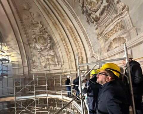 Duomo, sopralluogo dell’arcivescovo D’Angelo e del sindaco Biondi: cronoprogramma rispettato. In arrivo