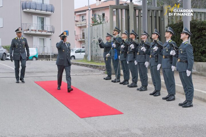 GdiF L’AQUILA: VISITA DEL COMANDANTE INTERREGIONALE DELL’ITALIA CENTRALE, GENERALE DI CORPO D’ARMATA FABRIZIO CUNEO, AL COMANDO REGIONALE ABRUZZO DELLA GUARDIA DI FINANZA.