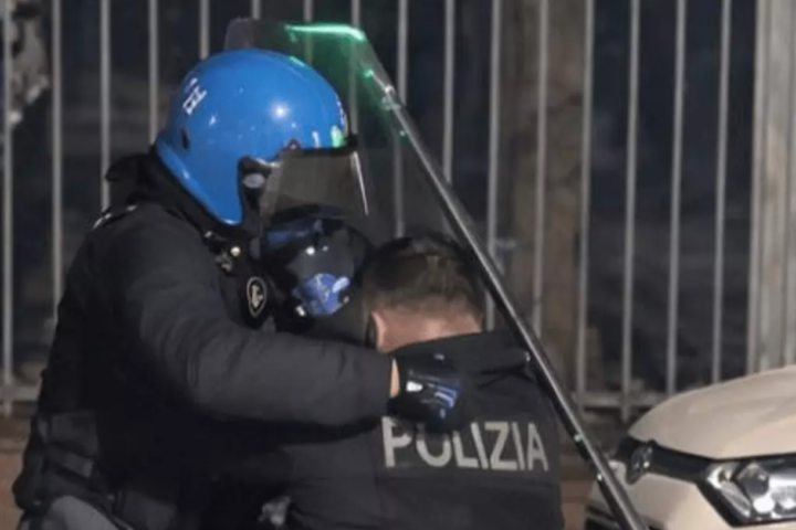 Poliziotto pescarese ferito a Torino