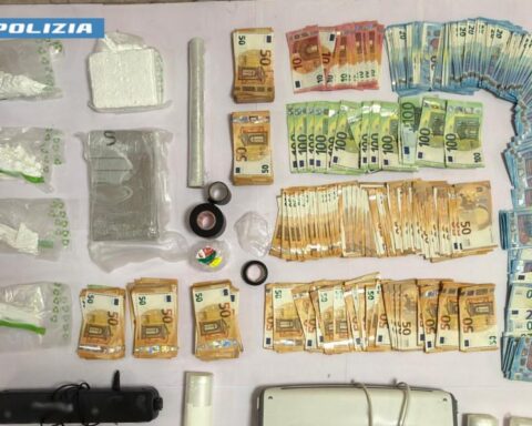 arresto droga mobile pescara