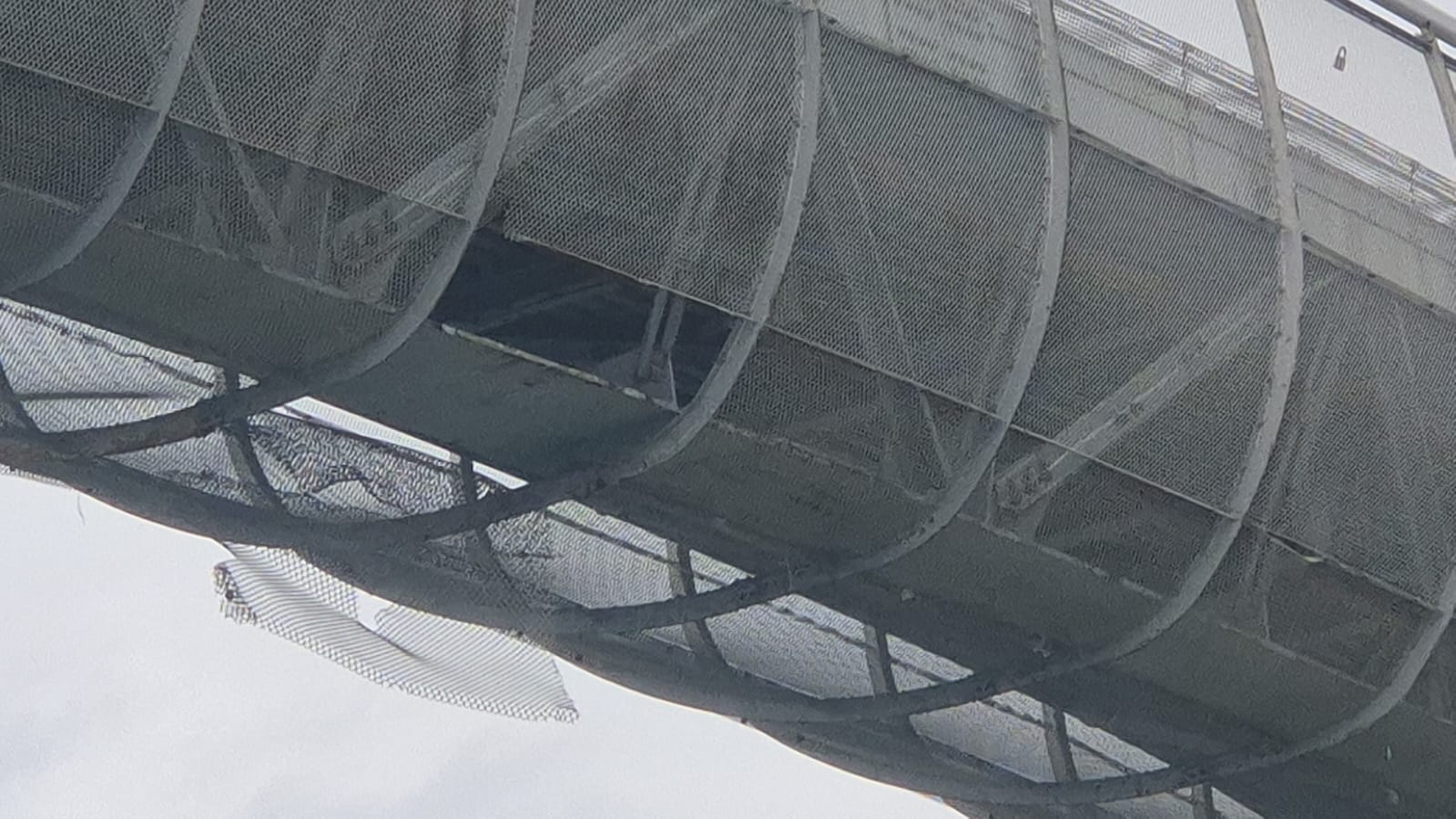 ponte del mare danneggiato 2