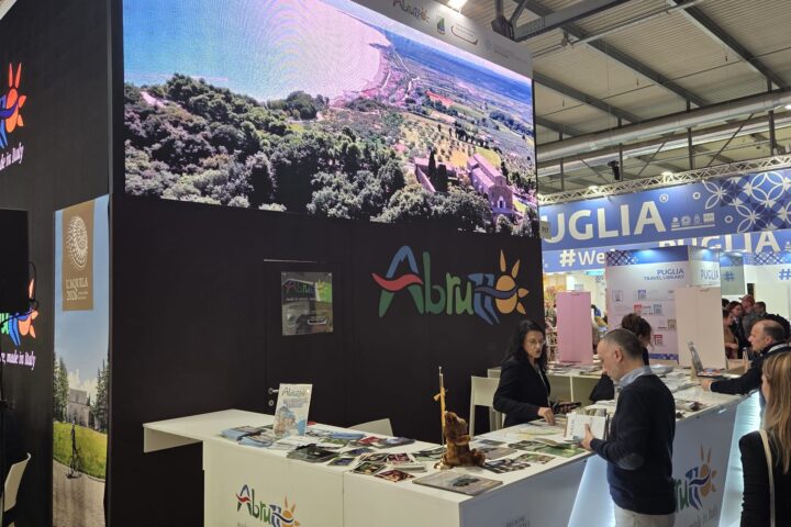 Lo stand Abruzzo alla BIT di Milano