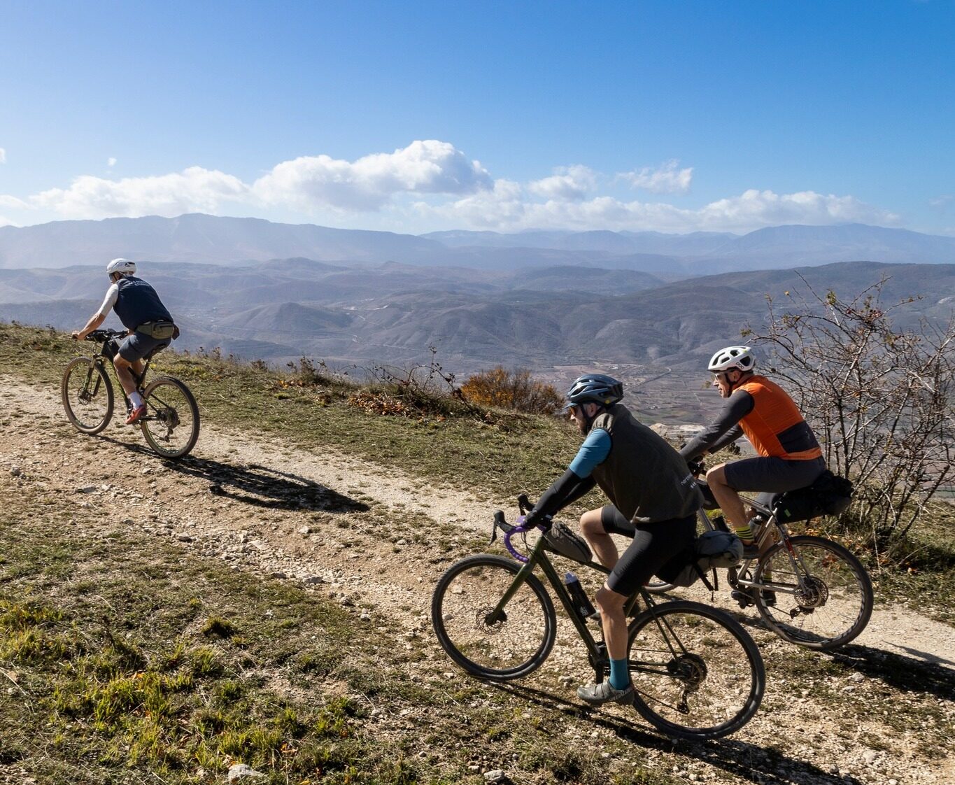 L'ABRUZZO DEI CAMMINI E DELLE CICLOVIE SI PRESENTA ALLA BIT DI MILANO