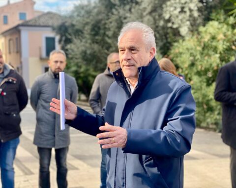 Carlo Costantini illustra il conferenza stampa il piano sicurezza