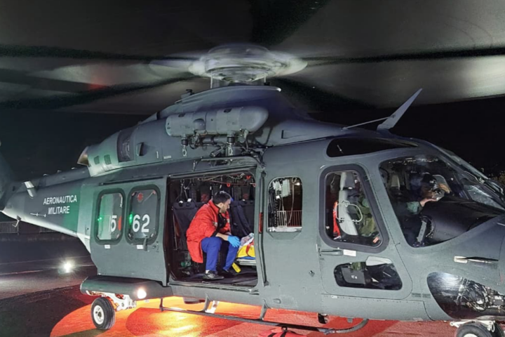 elicottero del 15° Stormo dell'Aeronautica Militare