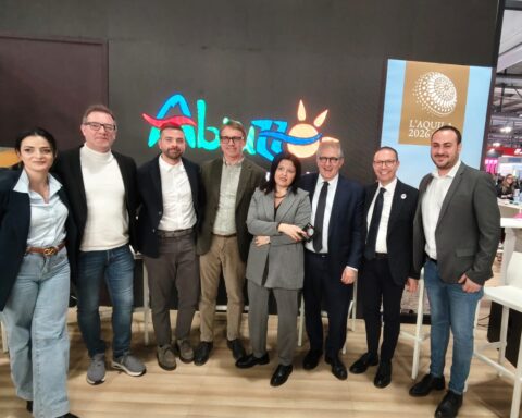 LE GROTTE DI STIFFE ALLA BIT DI MILANO