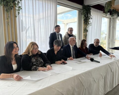 masci illustra i dati sul turismo pescara