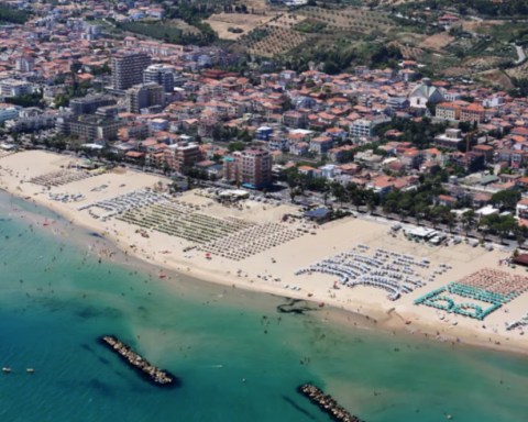 Spiagge, la Cassazione "congela" le proroghe: scatta il sequestro per l'occupazione senza gara