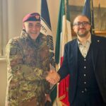 Festa nazionale dell’Esercito all’Aquila. L’annuncio del Capo di Stato maggiore dell’Esercito, Gen. C.A. Carmine Masiello al sindaco Pierluigi Biondi