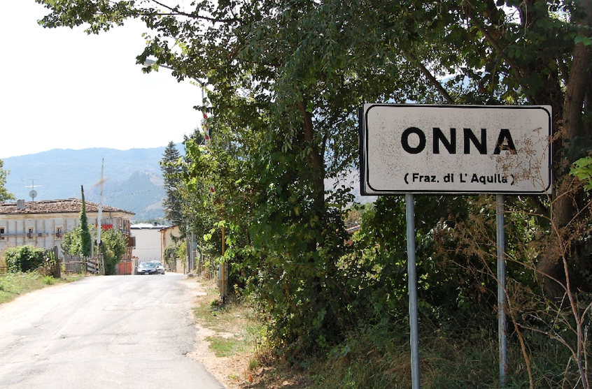 Onna, partiti i lavori per il nuovo parcheggio