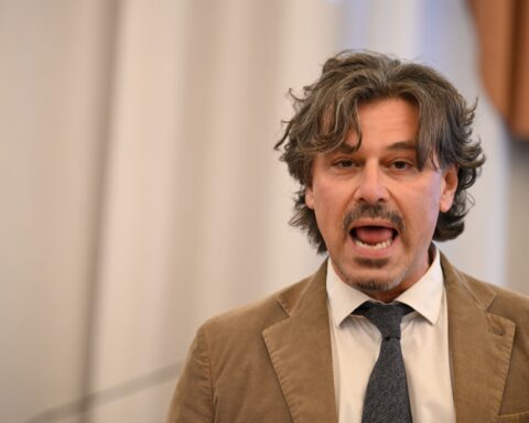 Pietrucci scrive al manager Asl, per riattivare prenotazioni on line e farmacie di servizio