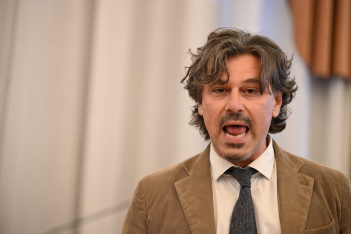 Pietrucci scrive al manager Asl, per riattivare prenotazioni on line e farmacie di servizio