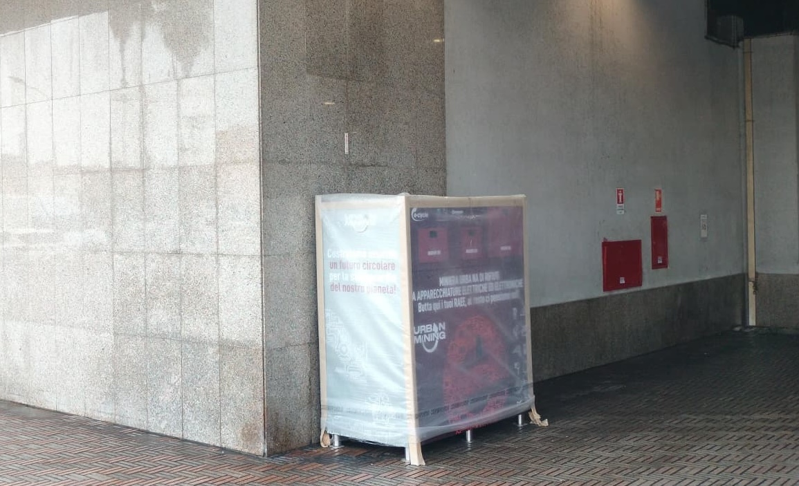 contenitore rifiuti elettronici