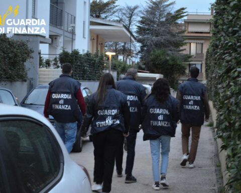 Pescara, operazione "Eldorado": due professionisti ai domiciliari per bancarotta fraudolenta e autoriciclaggio