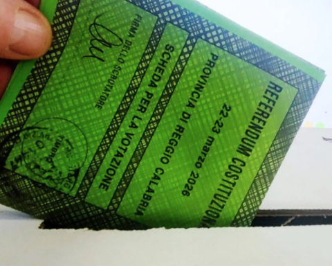 Urne aperte fino alle 15 di oggi per il referendum sulla giustizia