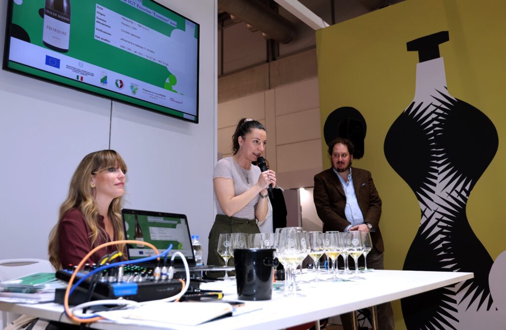 Giulia Cataldi Madonna Vinitaly