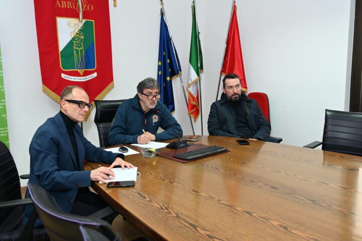 MARSILIO, INCONTRO con PREFETTURE E PROTEZIONE CIVILE per il MALTEMPO IN ABRUZZO