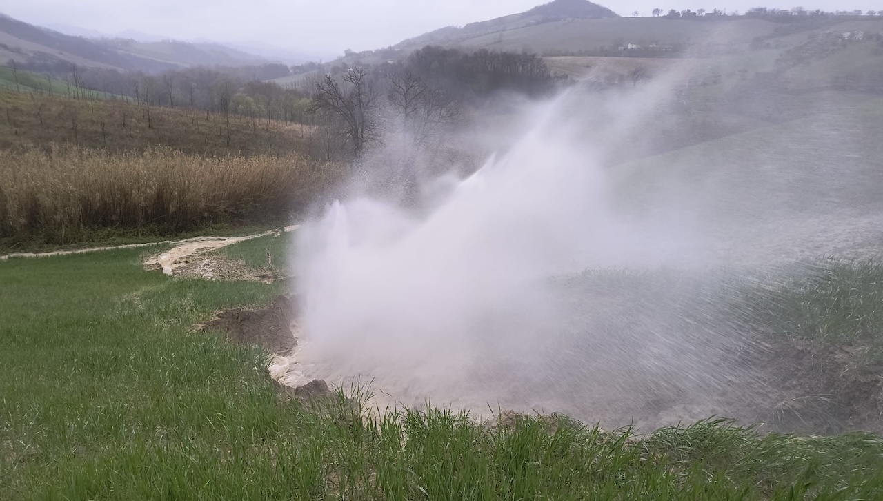 Rottura_condotta_idrica_Tavo_sud