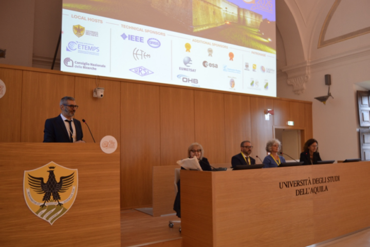L'Aquila guarda la Terra dallo spazio: 150 scienziati al San Basilio per MicroRad 2026