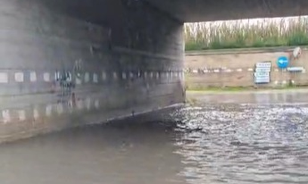 sottopasso via radiale si allaga