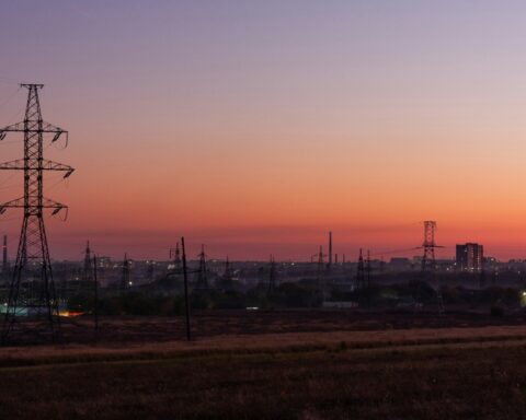 Energia, l’Abruzzo sotto shock: bollette a +13,5% e conto da 1,8 miliardi