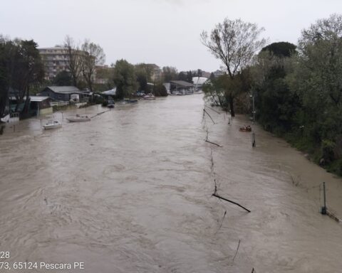fiume_pescara_esondazione