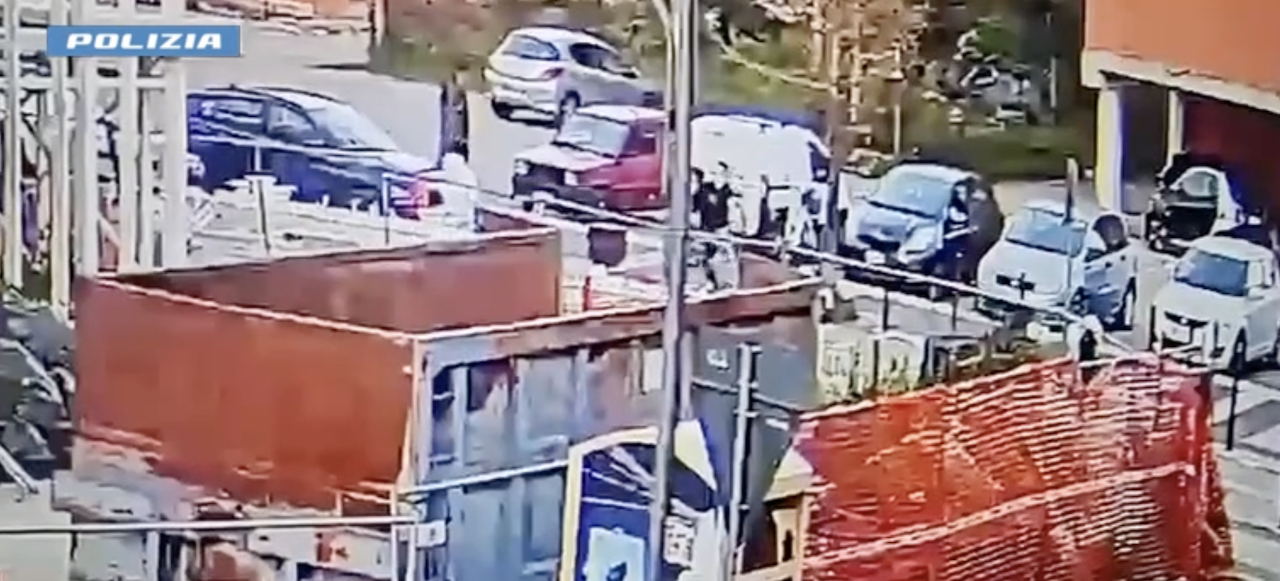 Lite fra giovanissimi nel quartiere San Donato di Pescara sfocia in sparatoria: arrestato un 17enne