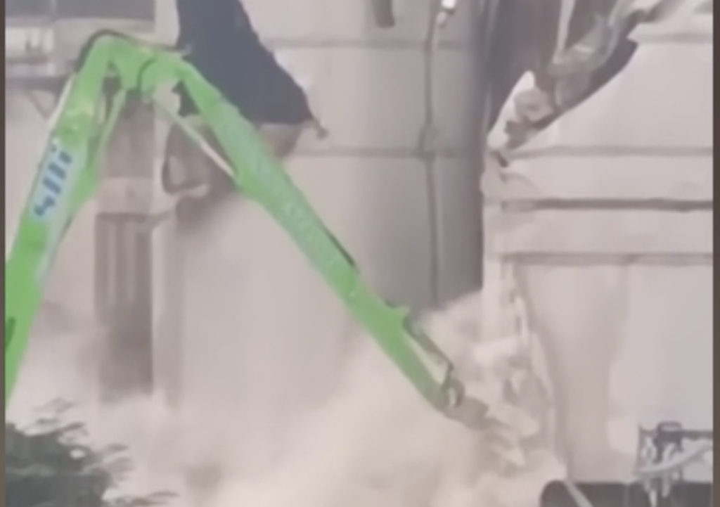 Polvere densa in via Raiale, avviate stamattina le indagini sulla qualità dell'aria