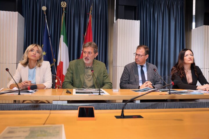 Lavoro, Marsilio e Magnacca: Abruzzo locomotiva del Centro-Sud Presentato il piano da quasi 25 milioni: occupazione al 62,4% e crollo dei NEET