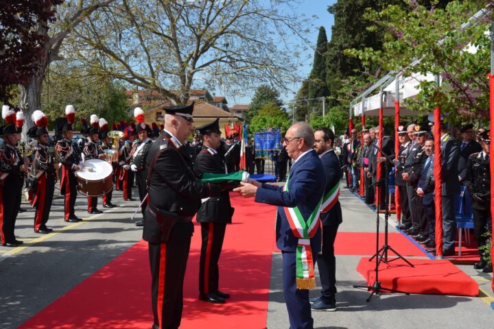 Inaugurata la nuova Stazione dei Carabinieri a Manoppello e intitolata alla medaglia al valore Nicola Mambella