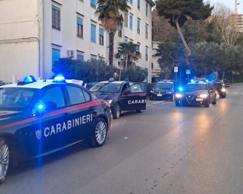 I carabinieri arrestano per furto di Rolex, una coppia a Silvi